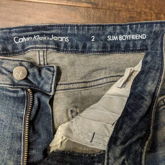 Calvin Klein Jeans - "Slim Boyfriend" Size 2 - Picture 4 of 4